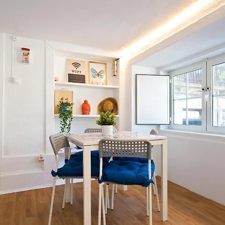 Blue Picaria - Unique Citycenter Apartment *